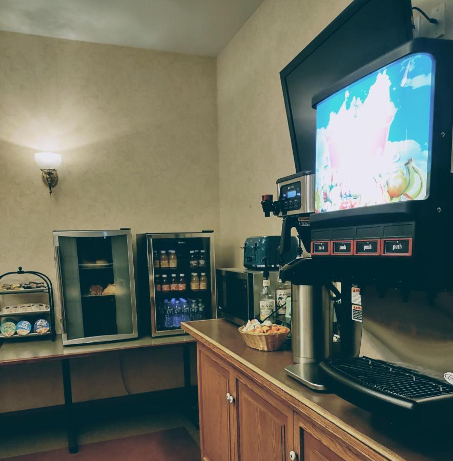 Nuk'S Executive Suites De Pere エクステリア 写真