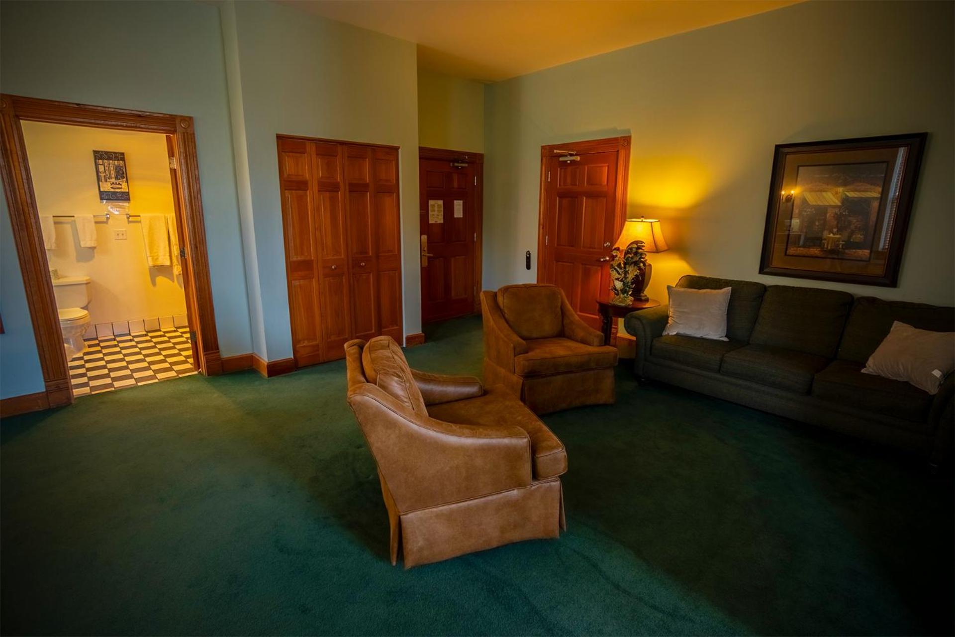 Nuk'S Executive Suites De Pere エクステリア 写真